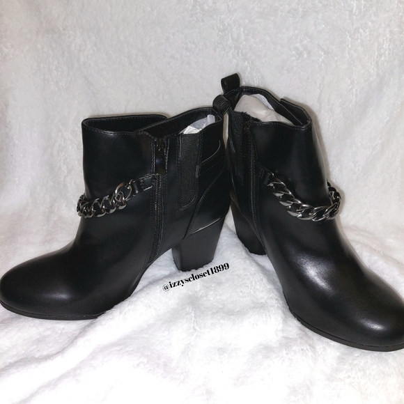 Torrid Chain Heel Bootie (WW) - Picture 9 of 12